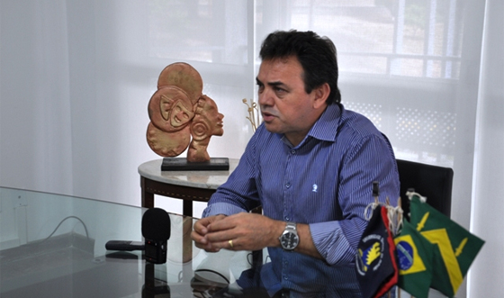 Reitor Rangel Júnior02