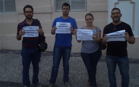 Prestadores de Servico protesto