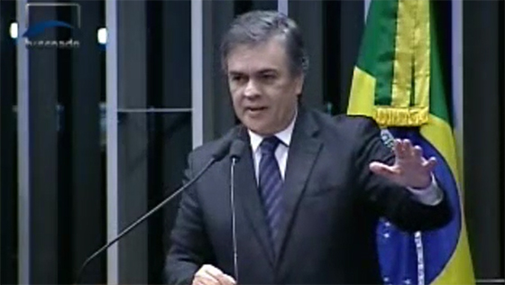 Cássio critica derrama de RC no Senado