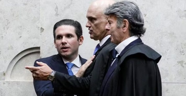 Ministro do STF cobra Hugo Motta sobre travamento da CPI do INSS